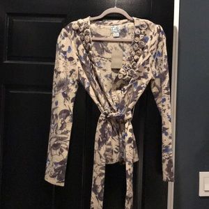 New with tags. Anthropologie cardigan-size M